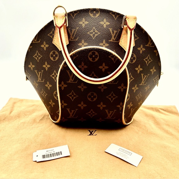 Authentic Louis Vuitton Monogram Ellipse PM bag. New. Never used. - Picture 2 of 12
